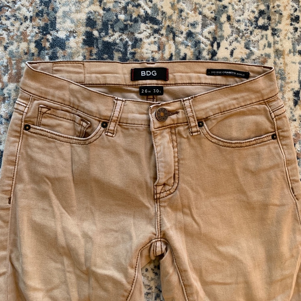 BDG Mid-Rise Cigarette Ankle Jeans